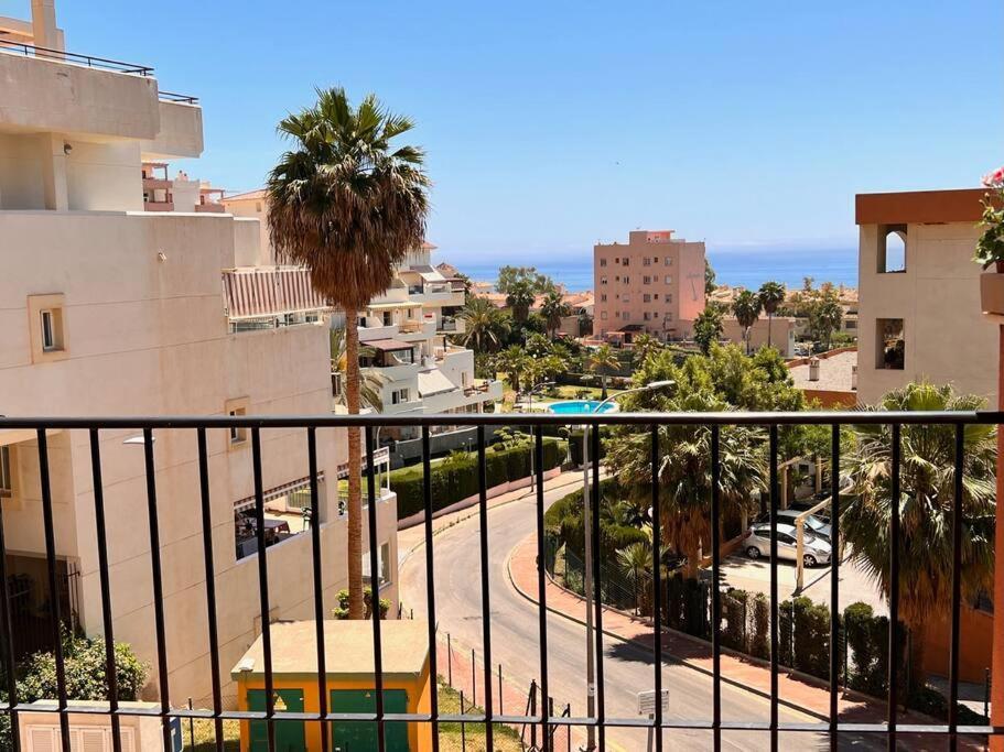 Benalmadena Costa Malaga Apartamento Muy Acogedor Con Vistas Al Mar Terraza Gigante Para Verano E Invierno Parking Екстериор снимка