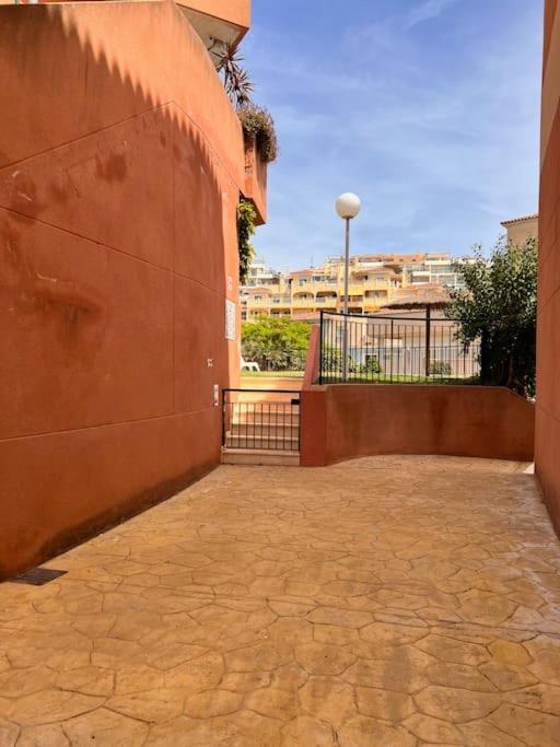 Benalmadena Costa Malaga Apartamento Muy Acogedor Con Vistas Al Mar Terraza Gigante Para Verano E Invierno Parking Екстериор снимка