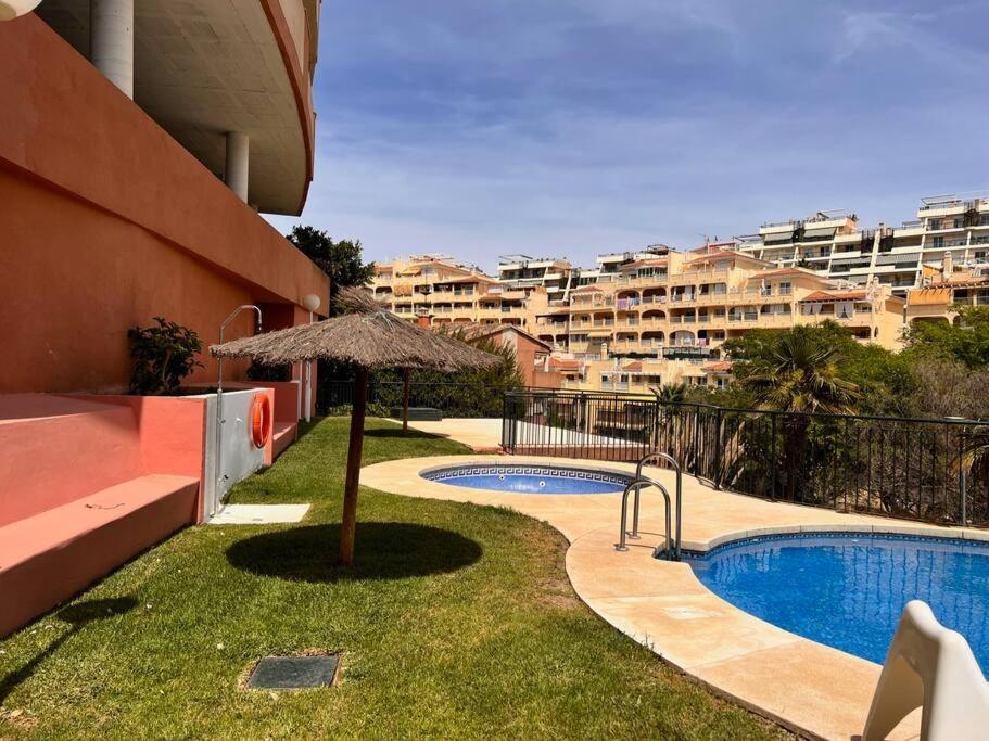 Benalmadena Costa Malaga Apartamento Muy Acogedor Con Vistas Al Mar Terraza Gigante Para Verano E Invierno Parking Екстериор снимка