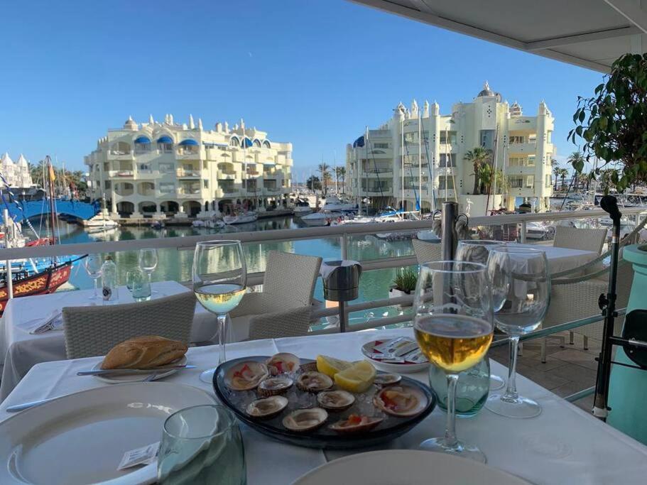 Benalmadena Costa Malaga Apartamento Muy Acogedor Con Vistas Al Mar Terraza Gigante Para Verano E Invierno Parking Екстериор снимка