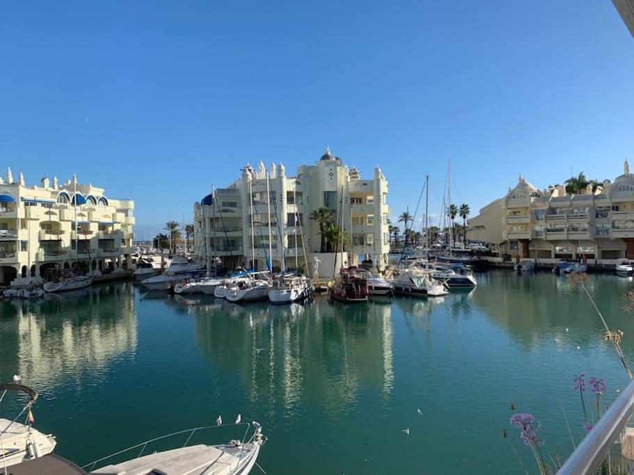 Benalmadena Costa Malaga Apartamento Muy Acogedor Con Vistas Al Mar Terraza Gigante Para Verano E Invierno Parking Екстериор снимка